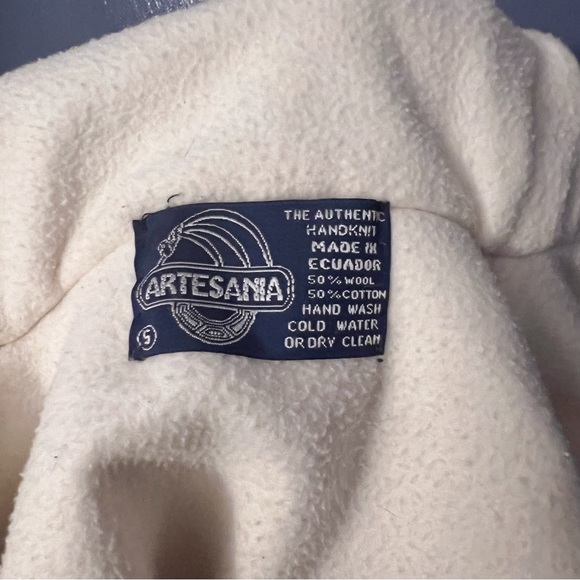 Hand Knit Wool Jacket - Picture 6 of 6